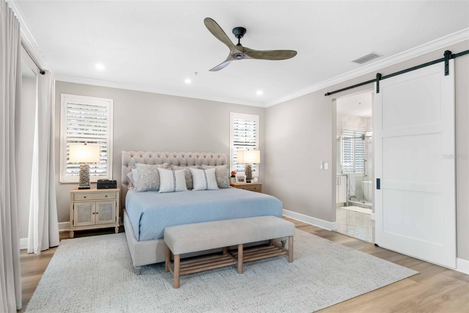 8258 MIDNIGHT PASS RD, SARASOTA, FL, 34242