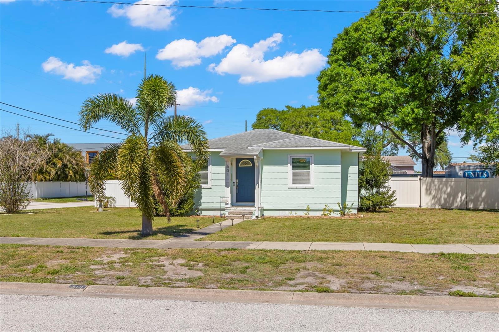 501 61ST AVE NE, ST PETERSBURG, FL, 33703