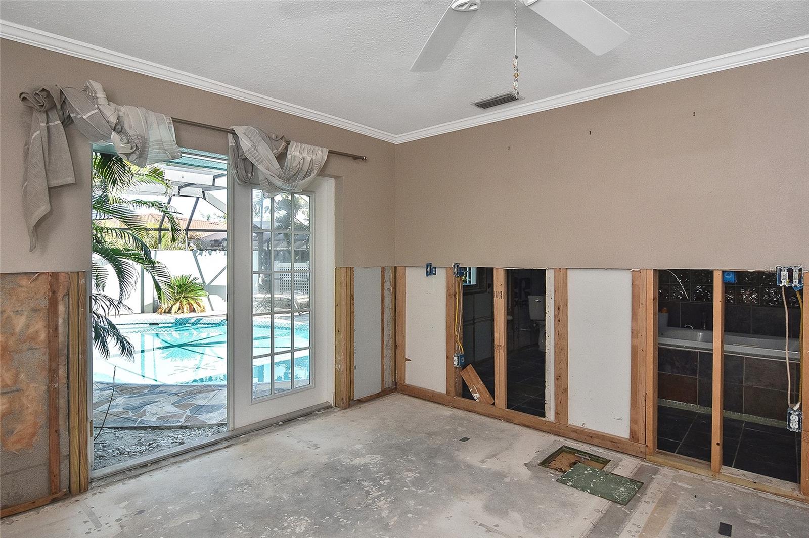 104 GRAHAM ST SE, PORT CHARLOTTE, FL, 33952