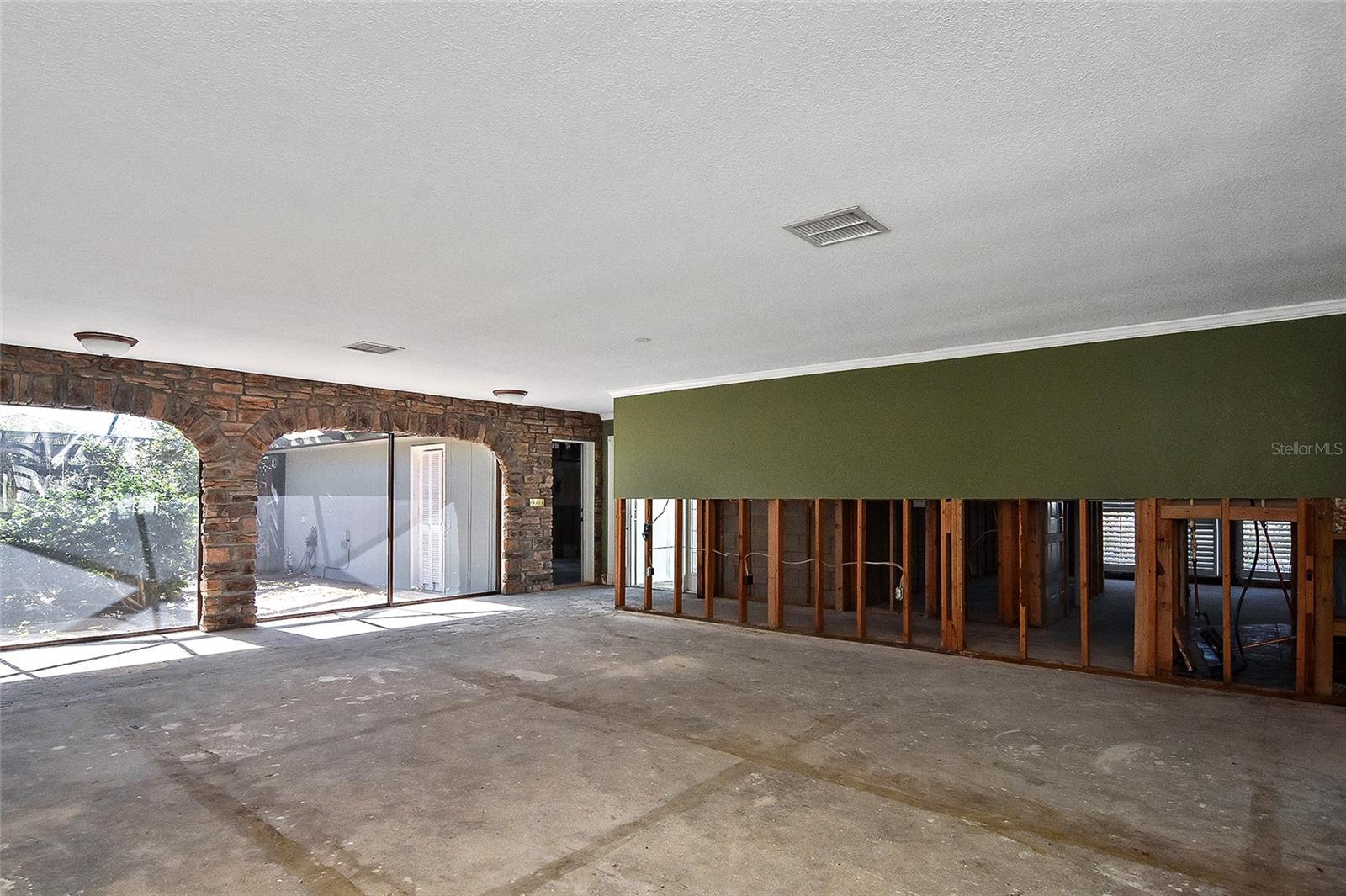 104 GRAHAM ST SE, PORT CHARLOTTE, FL, 33952