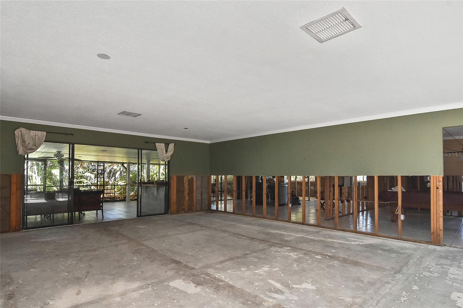 104 GRAHAM ST SE, PORT CHARLOTTE, FL, 33952