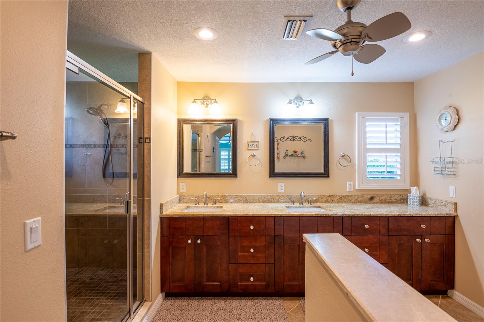 14006 ELLESMERE DR, TAMPA, FL, 33624