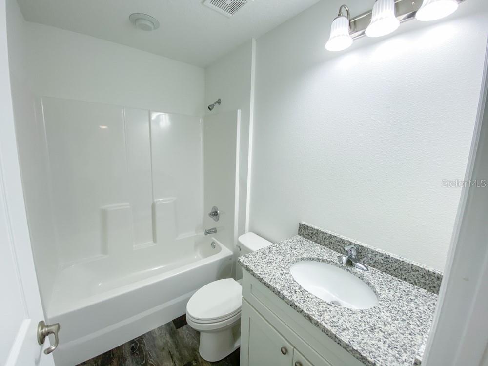 40 FISHER WAY TRL, OCKLAWAHA, FL, 32179