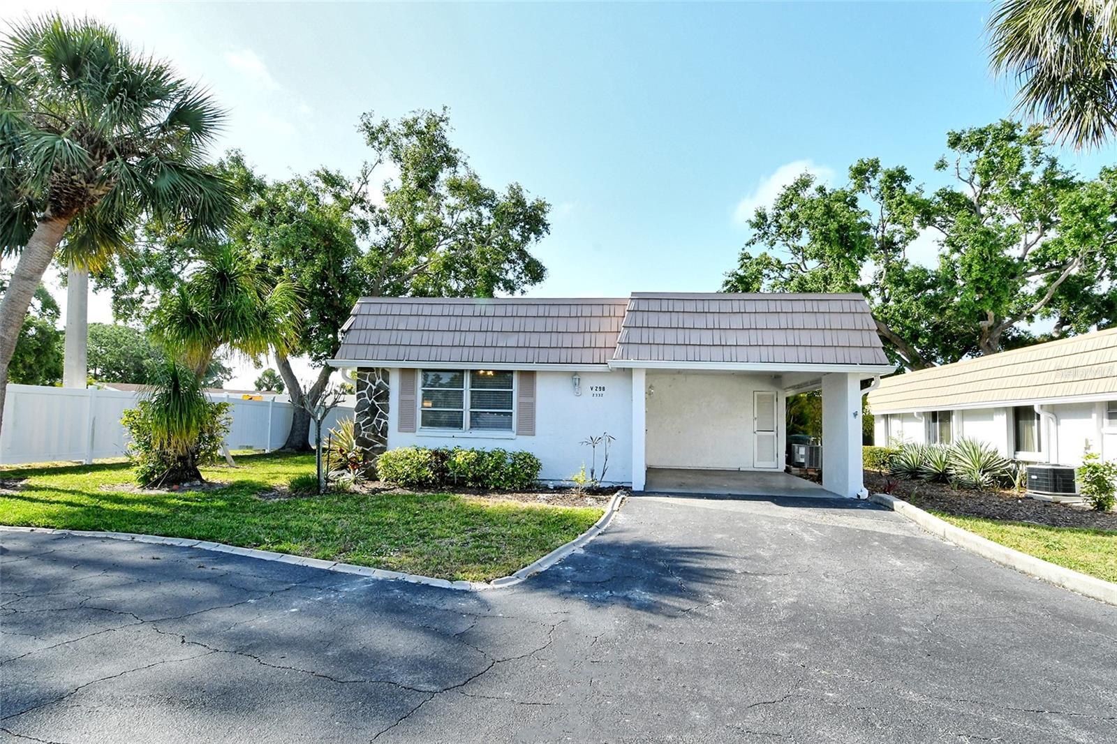 2332 CANALBLUFF PL #298, SARASOTA, FL, 34231