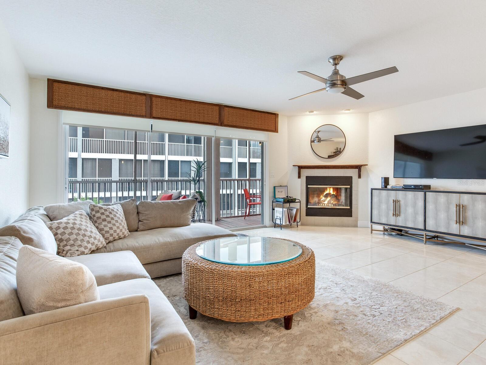 521 PINELLAS BAYWAY S #204, ST PETERSBURG, FL, 33715