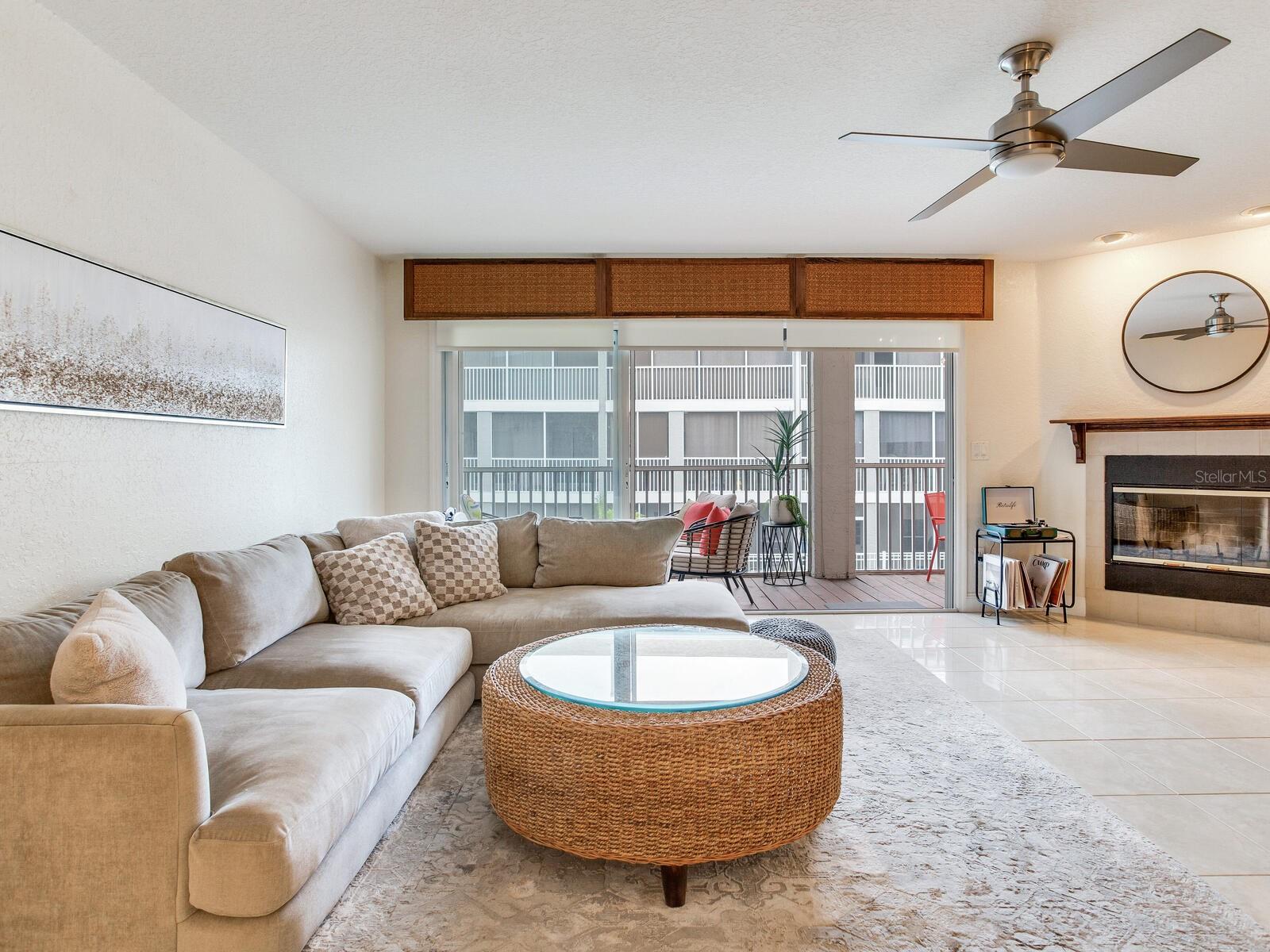 521 PINELLAS BAYWAY S #204, ST PETERSBURG, FL, 33715