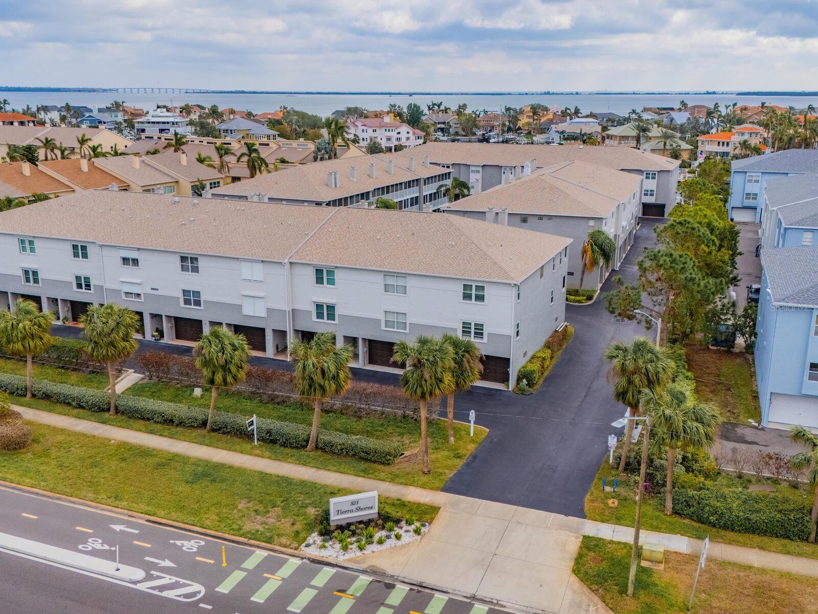 521 PINELLAS BAYWAY S #204, ST PETERSBURG, FL, 33715