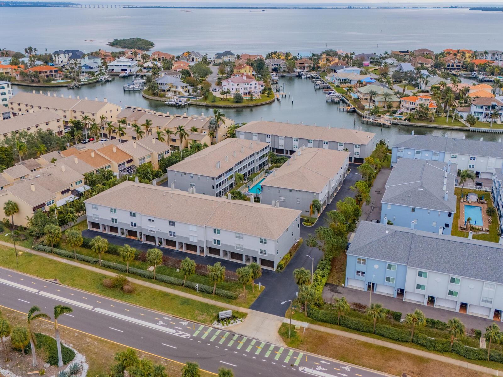 521 PINELLAS BAYWAY S #204, ST PETERSBURG, FL, 33715