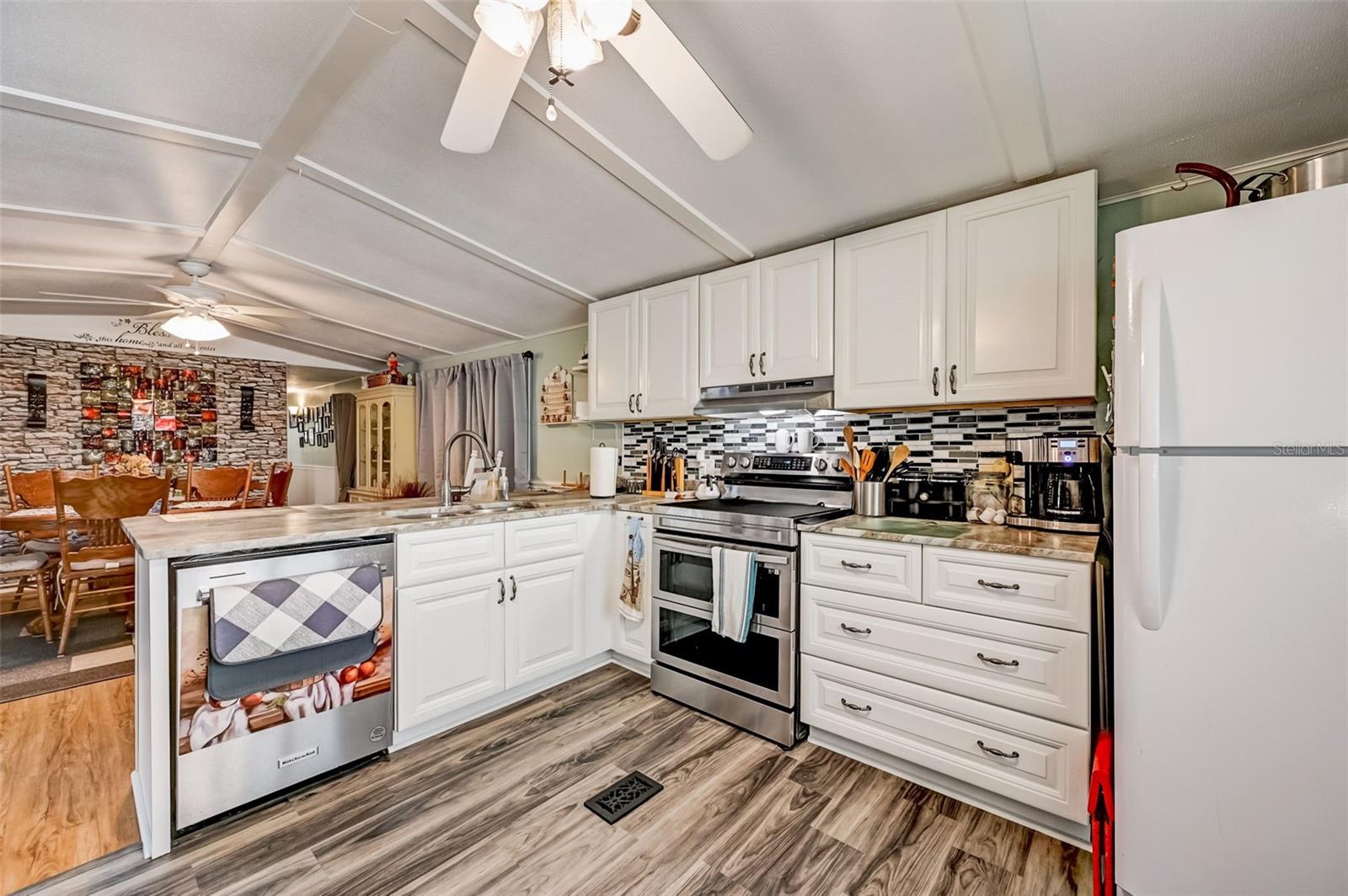 1710 7TH ST SW #95, RUSKIN, FL, 33570