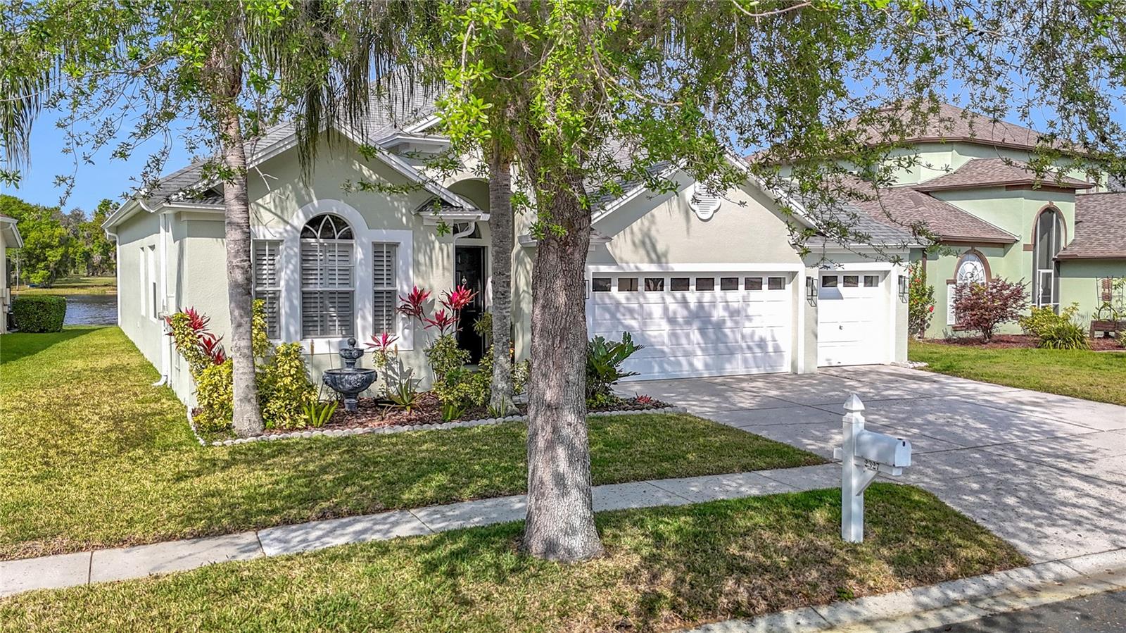 2327 SHIRECREST COVE WAY, LUTZ, FL, 33558