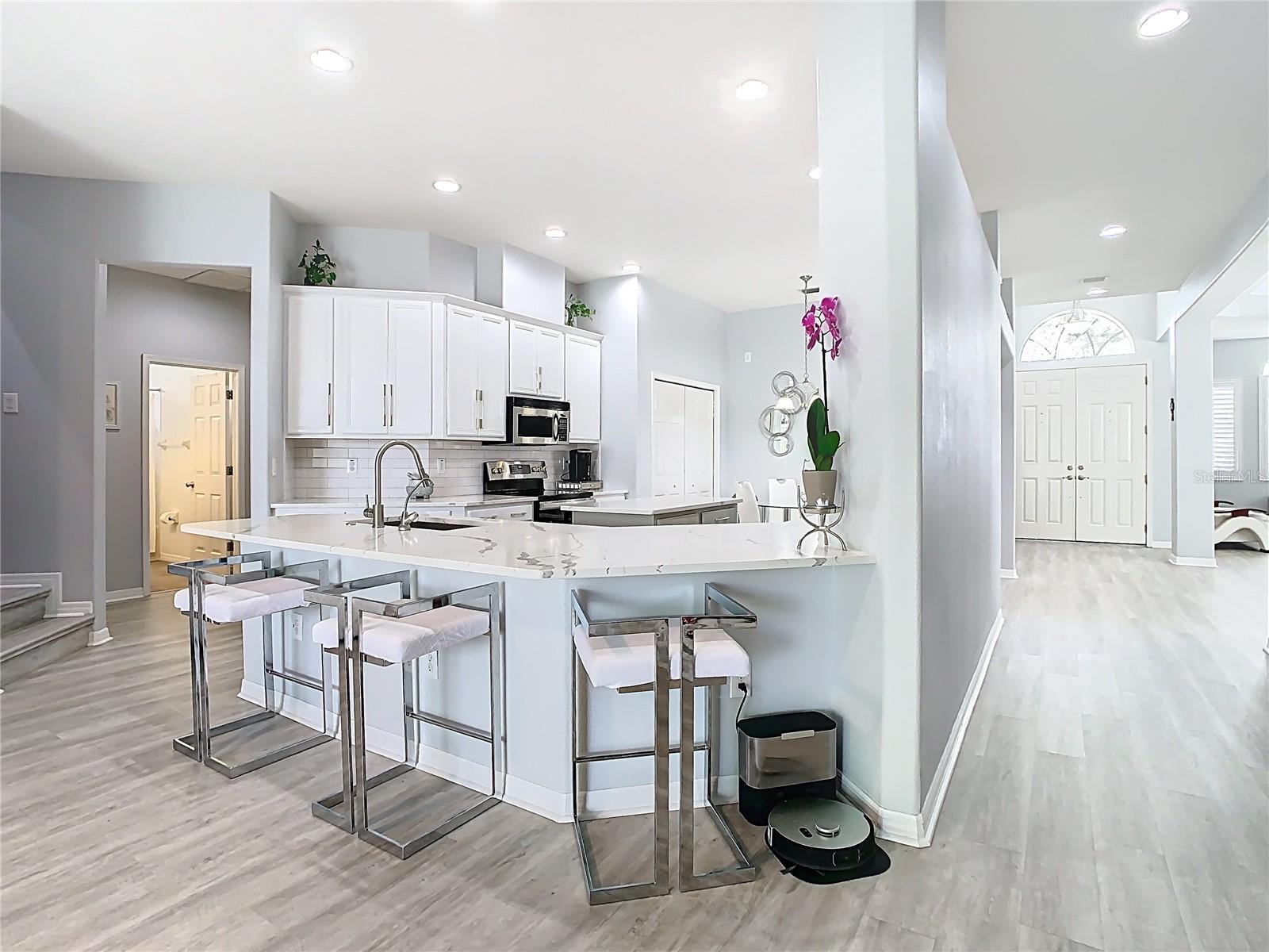 2327 SHIRECREST COVE WAY, LUTZ, FL, 33558