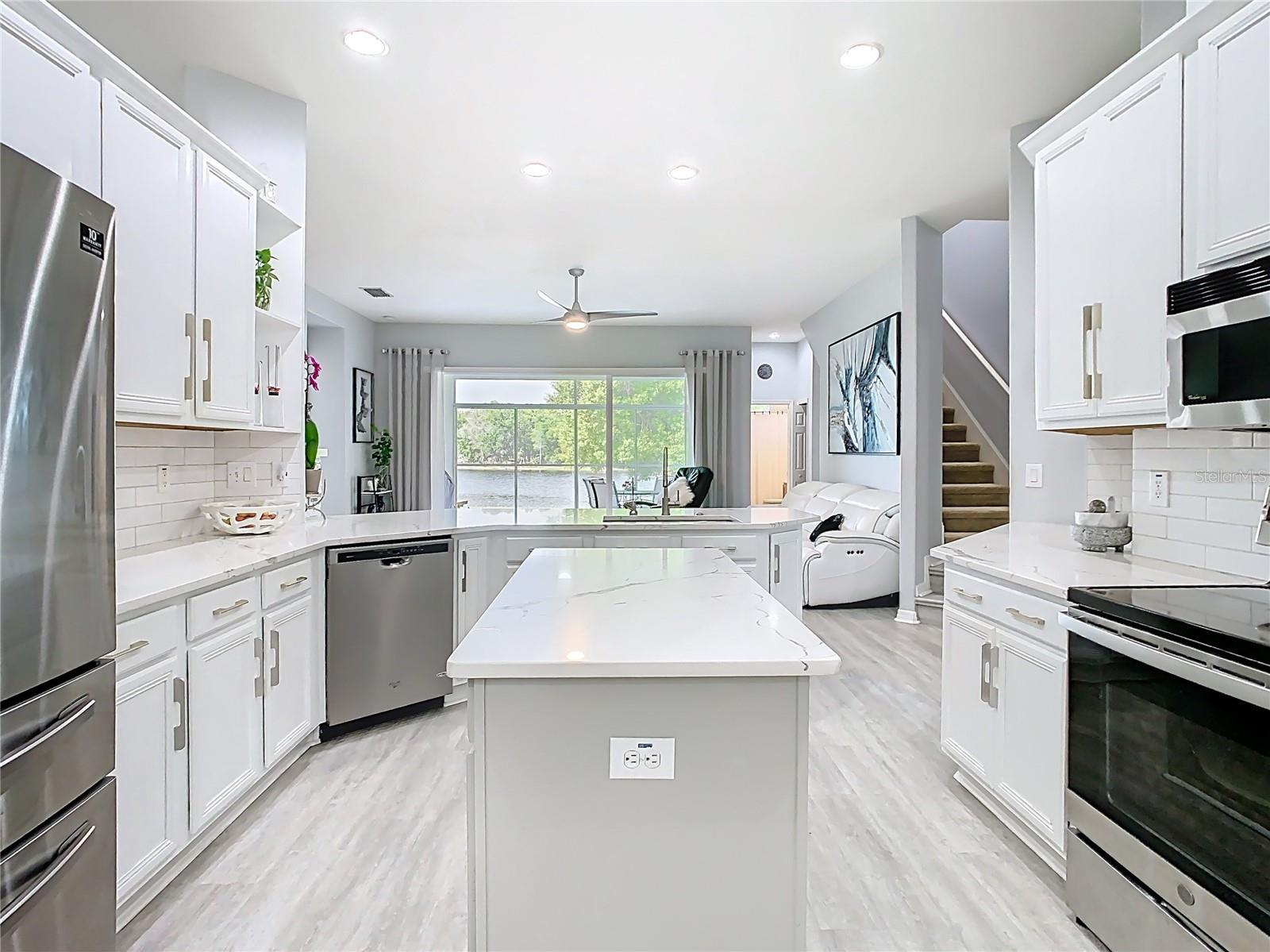 2327 SHIRECREST COVE WAY, LUTZ, FL, 33558