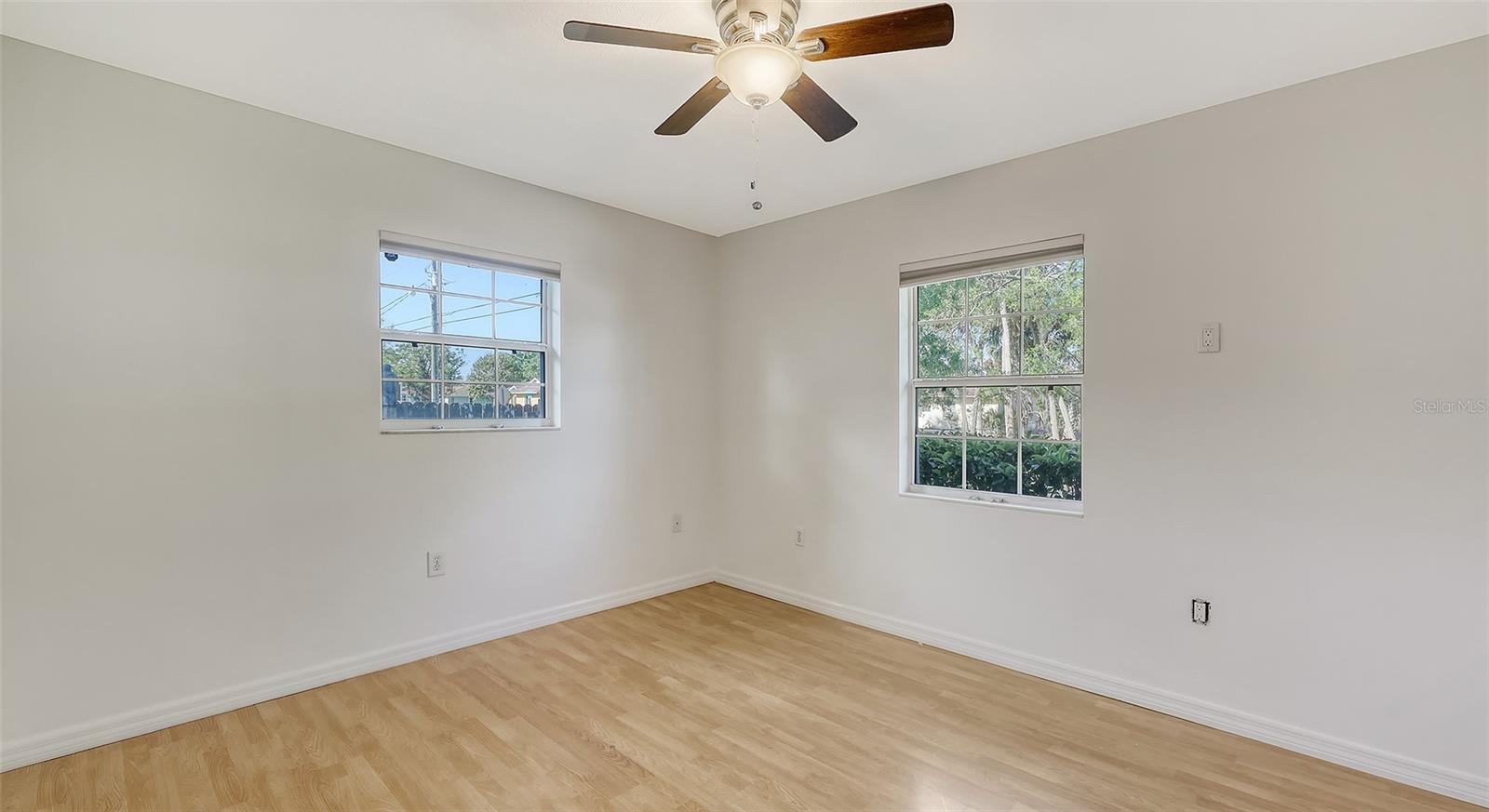 2261 LINWOOD DR, SARASOTA, FL, 34232