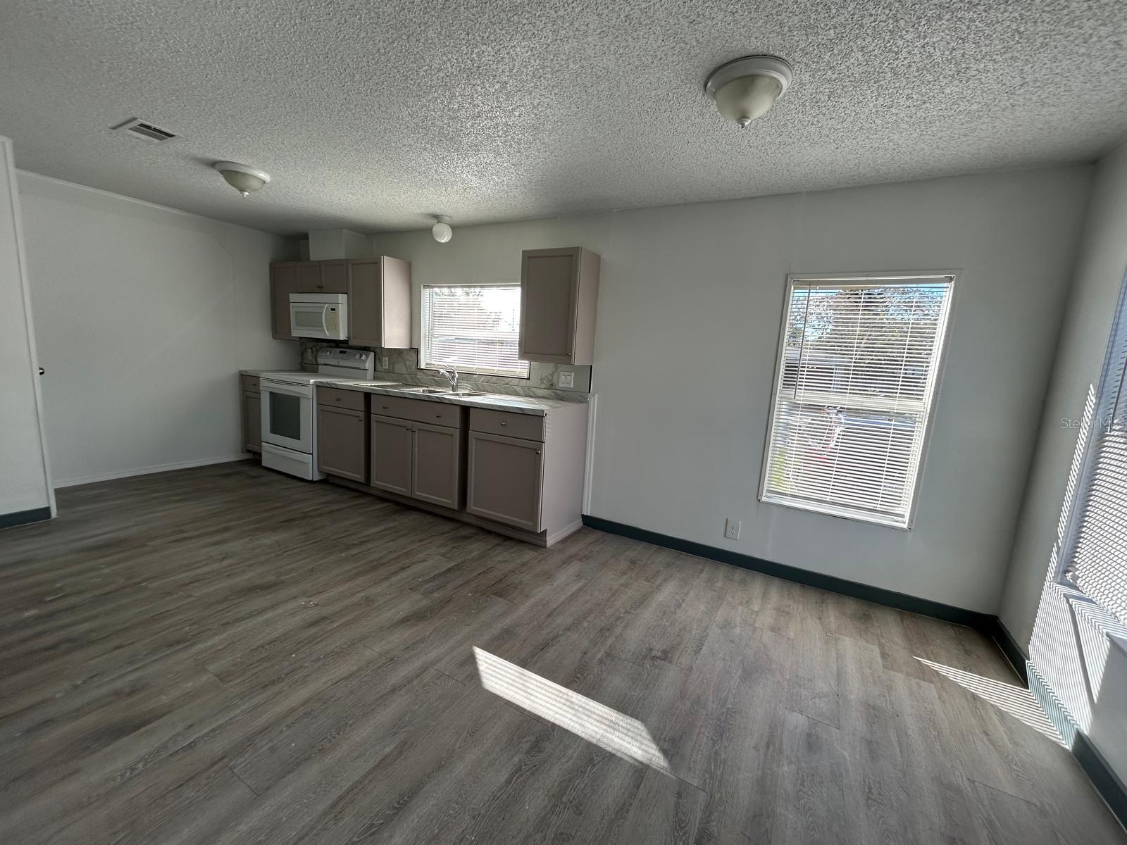 4501 MOBILAIRE DR, ORLANDO, FL, 32822
