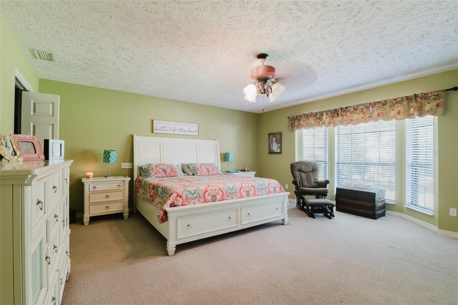 5551 NE 2ND LN, OCALA, FL, 34470