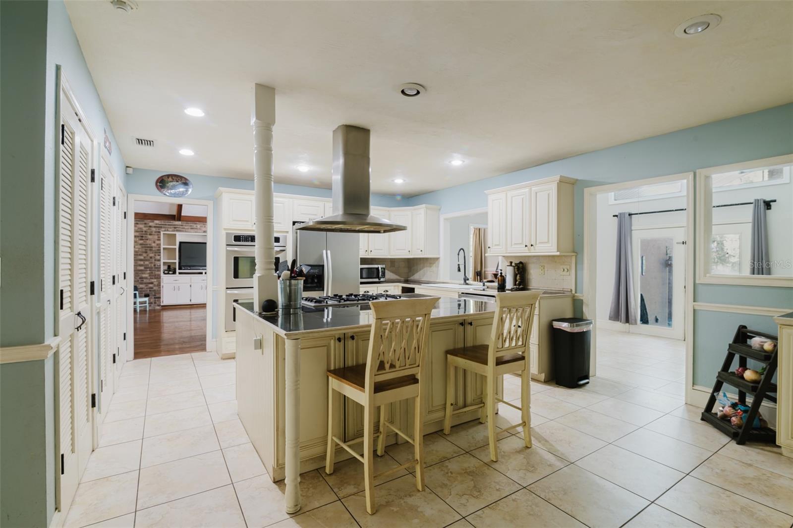 5551 NE 2ND LN, OCALA, FL, 34470