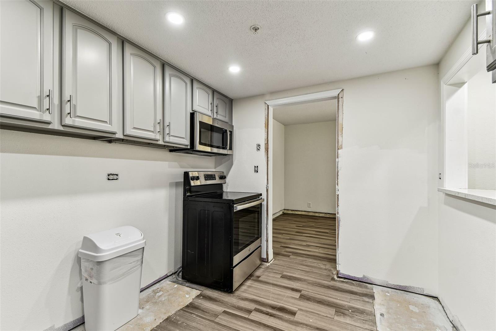 36750 US 19 N #08102, PALM HARBOR, FL, 34684
