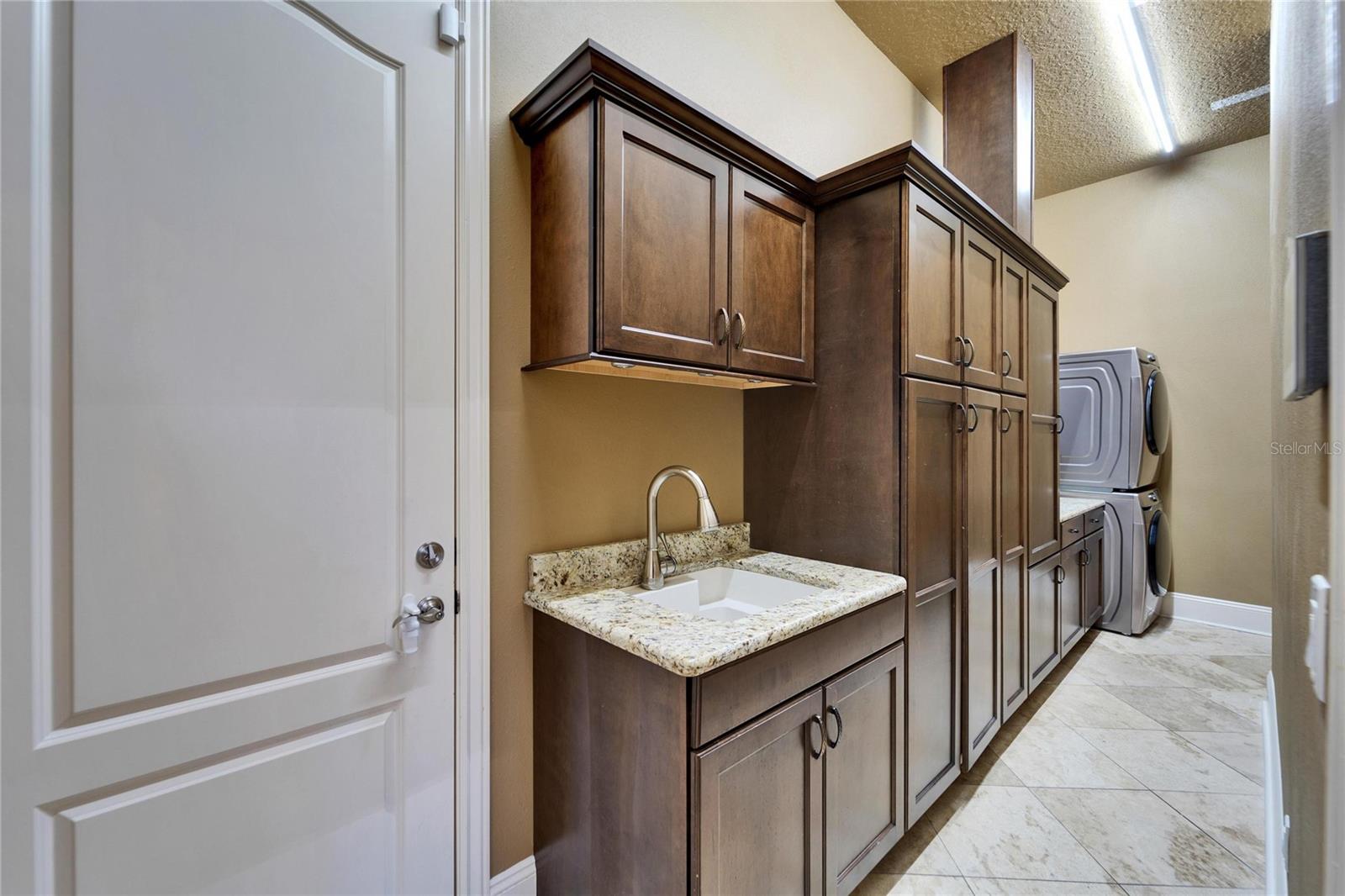 1408 ALHAMBRA DR, APOLLO BEACH, FL, 33572
