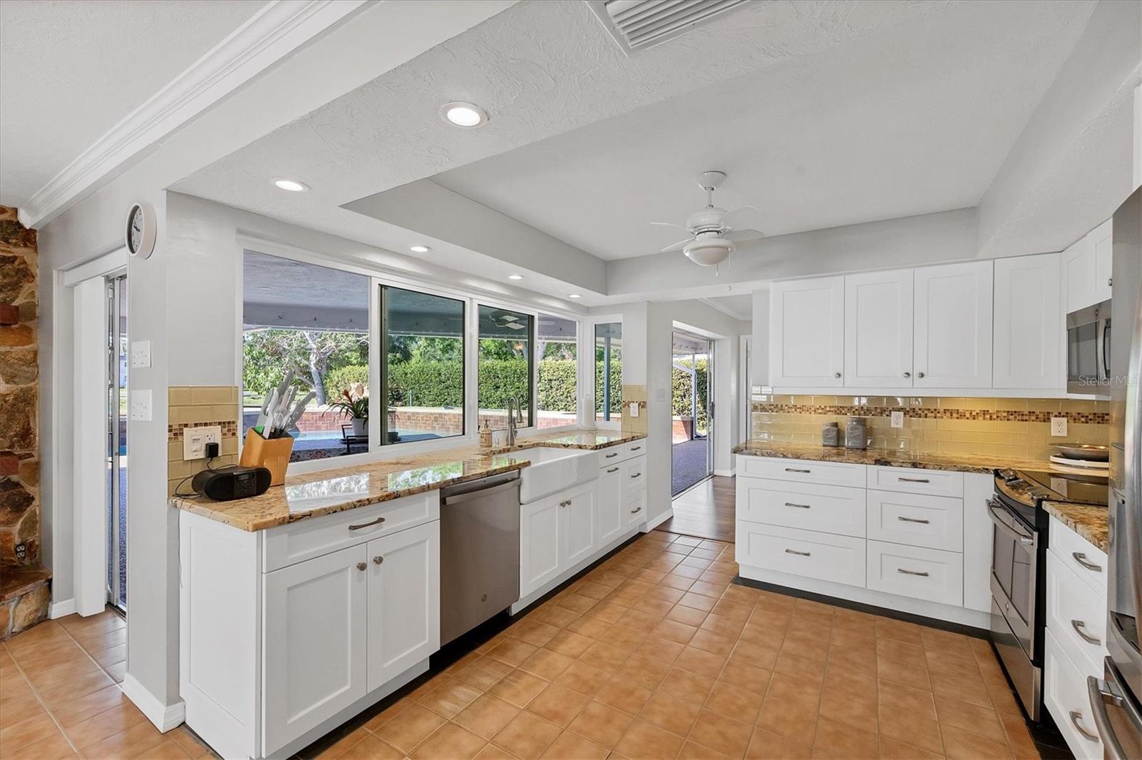 3363 SHEFFIELD CIR, SARASOTA, FL, 34239