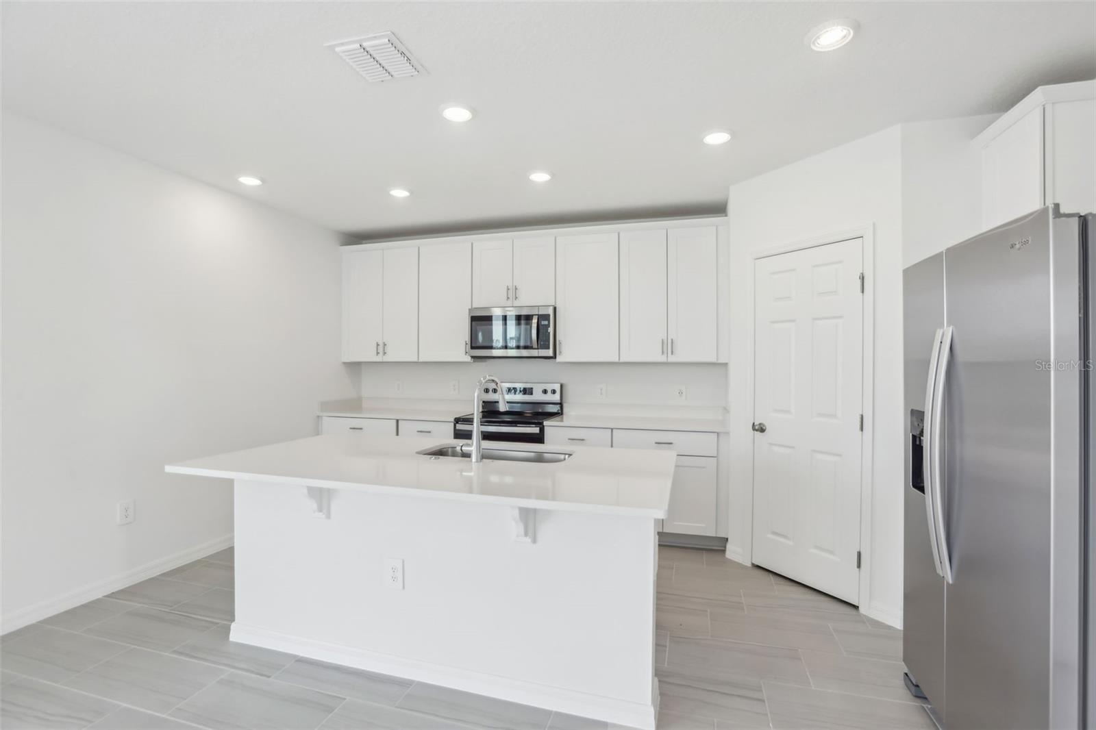 312 CASTLE DR, LAKE ALFRED, FL, 33850