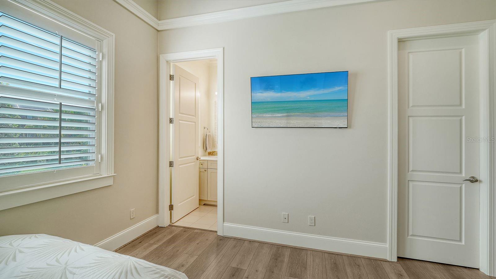 A4645313 Property Photo