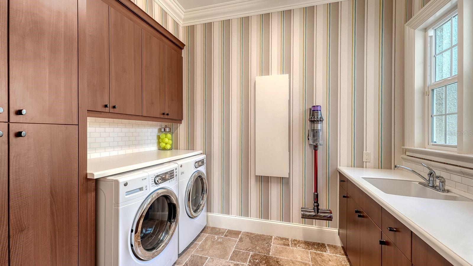 A4645313 Property Photo