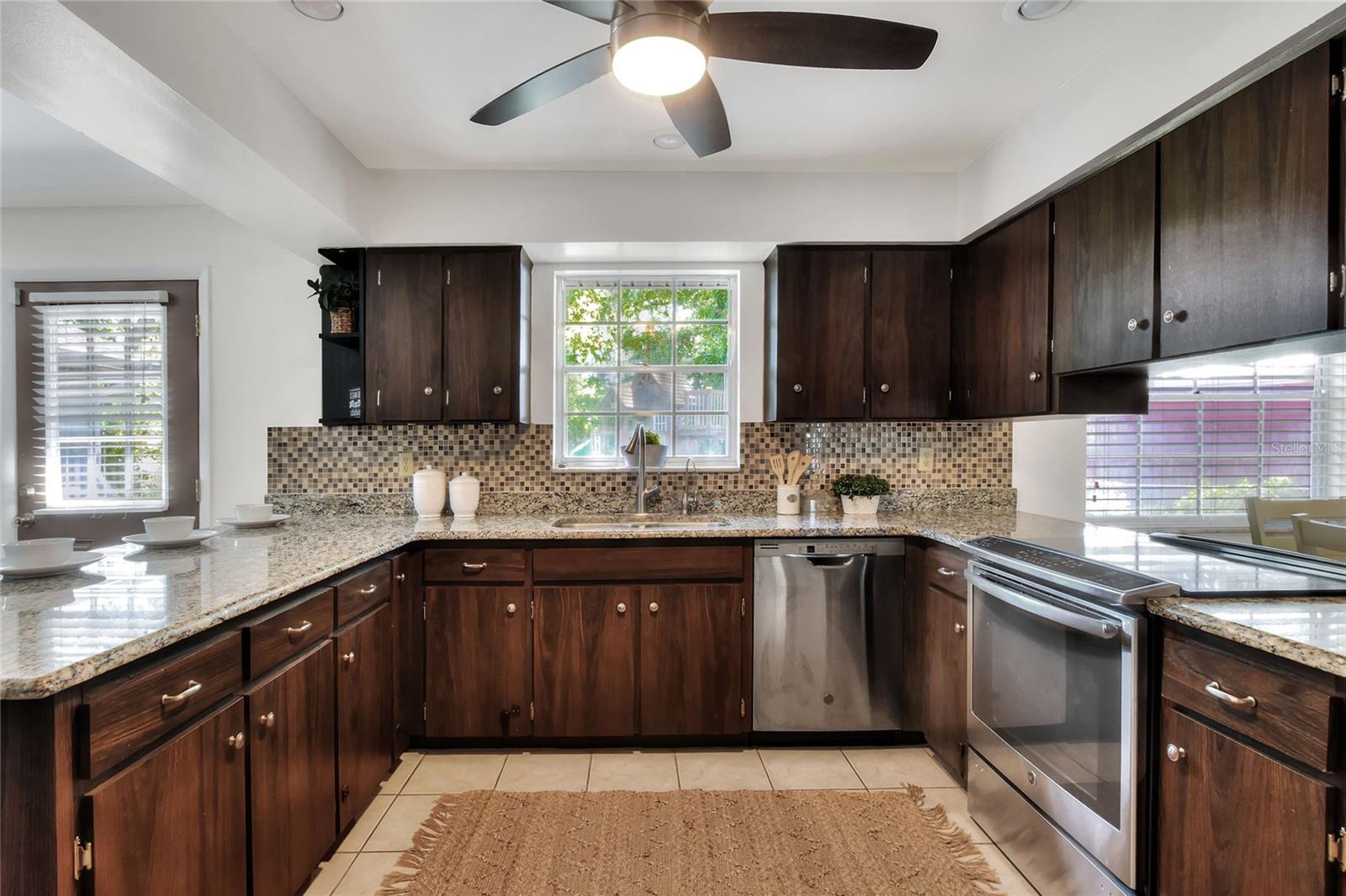 1655 JOHN ARTHUR WAY, LAKELAND, FL, 33803
