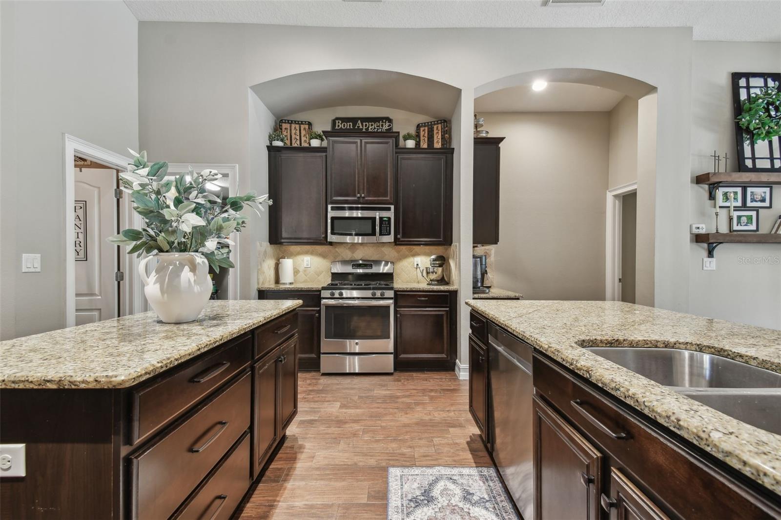 5111 LONGSPUR CT, LITHIA, FL, 33547