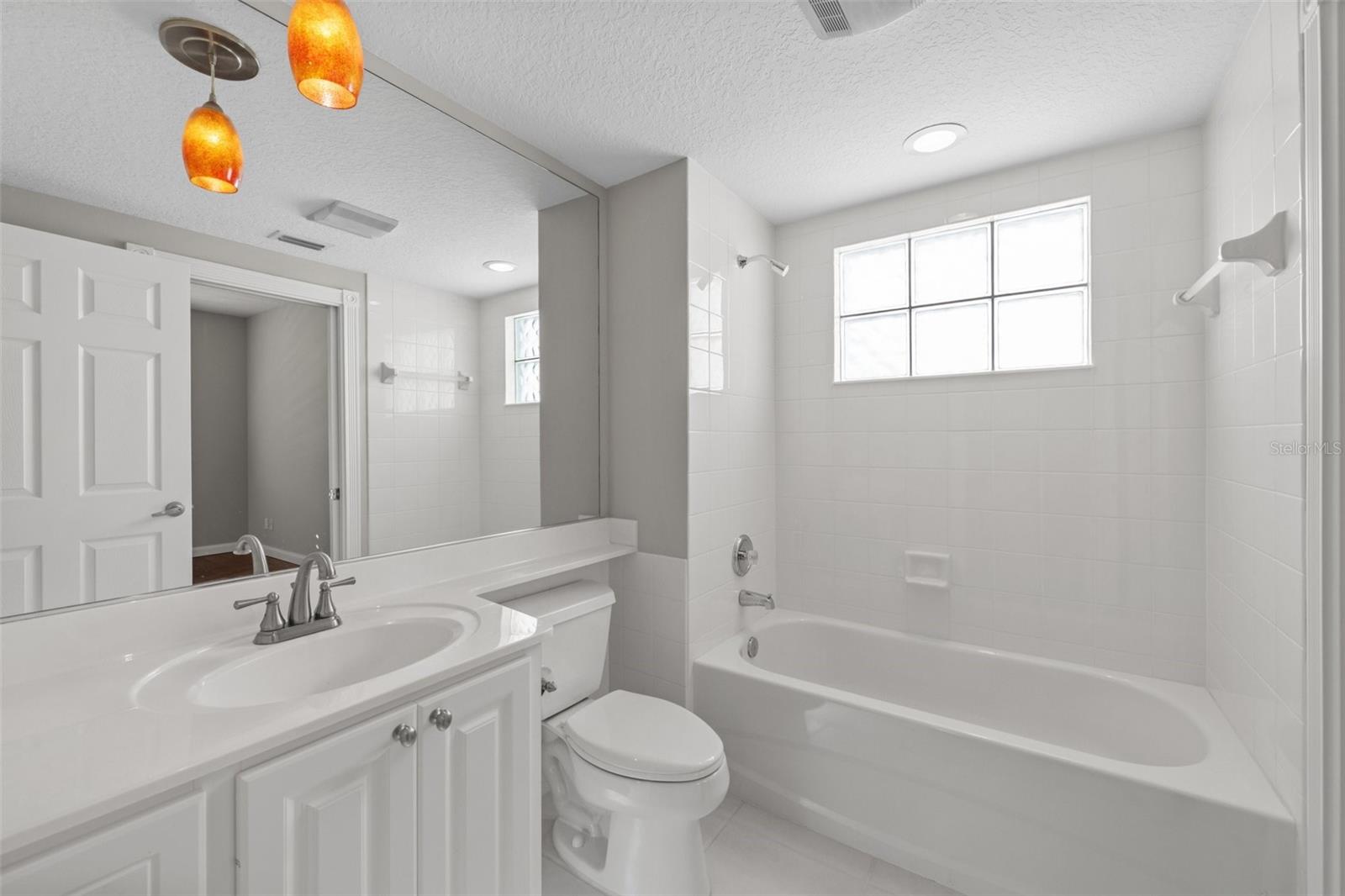 7665 BERGAMO AVE, SARASOTA, FL, 34238