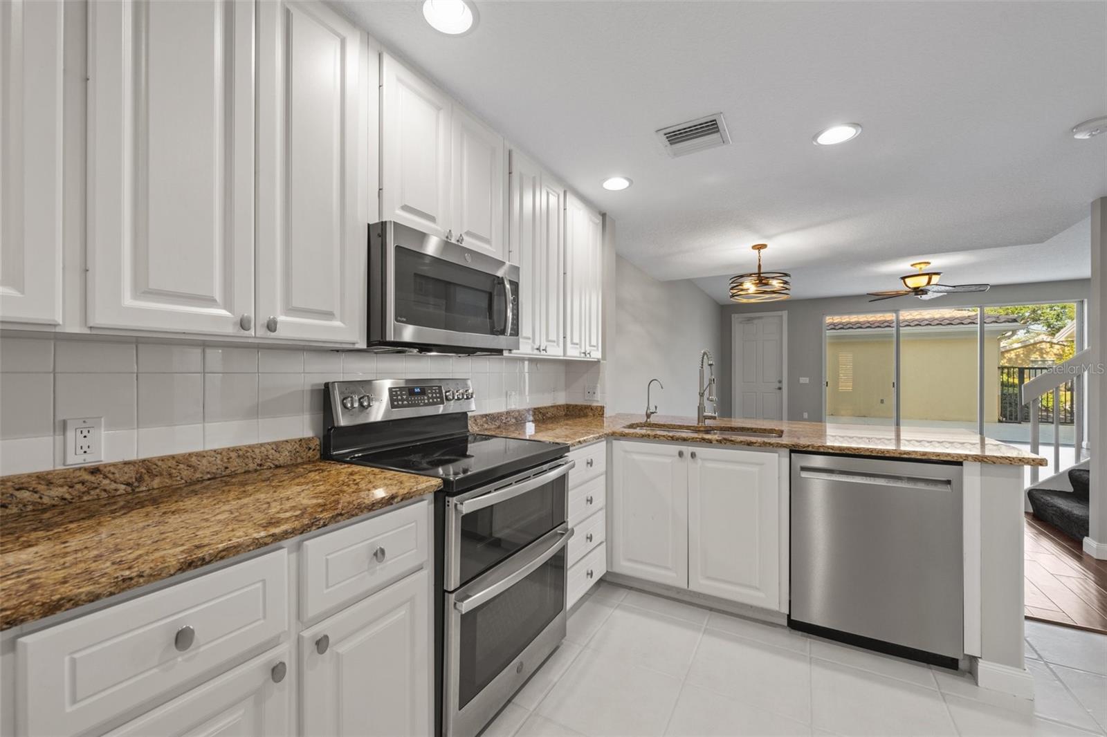 7665 BERGAMO AVE, SARASOTA, FL, 34238