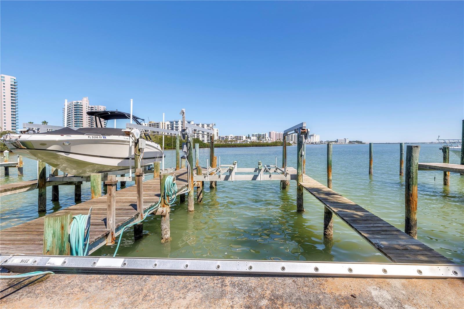 140 MARINA DEL REY CT, CLEARWATER BEACH, FL, 33767