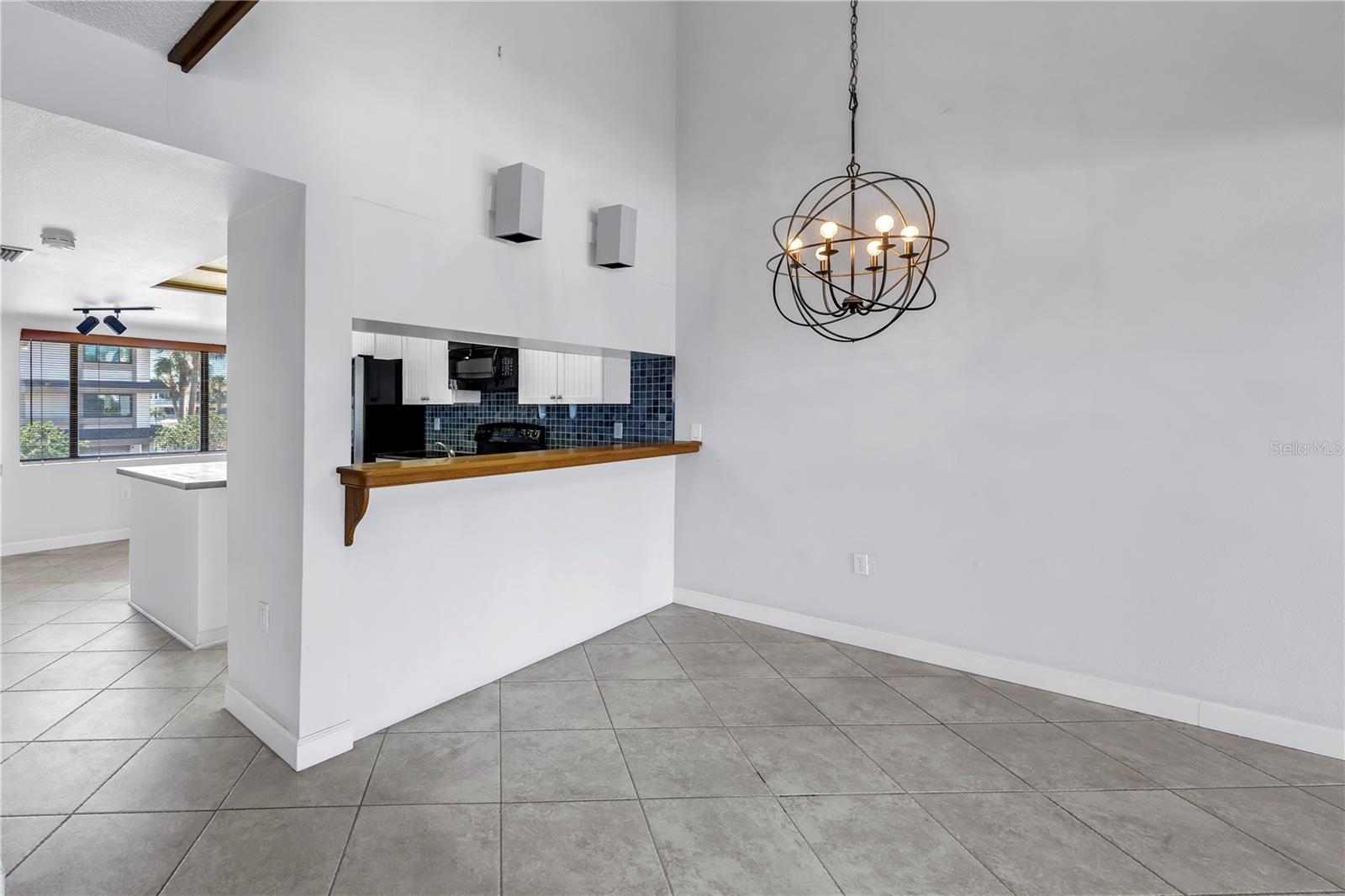 140 MARINA DEL REY CT, CLEARWATER BEACH, FL, 33767