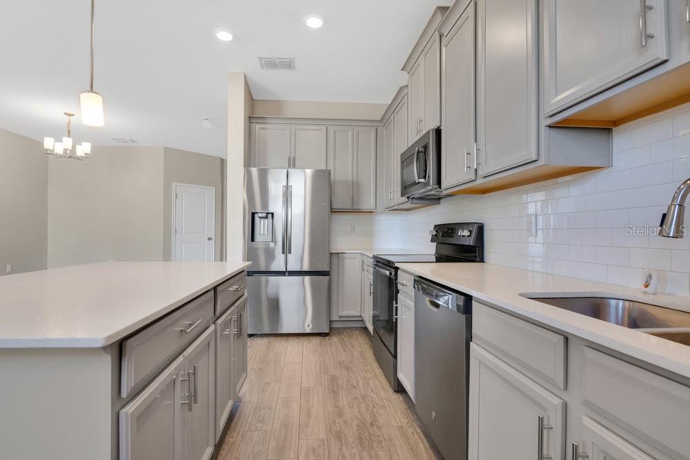 1298 ROYAL ST GEORGE BLVD, DAVENPORT, FL, 33896