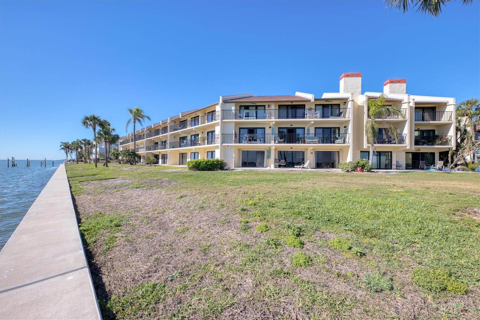 7540 SUNSHINE SKYWAY LN S #117, ST PETERSBURG, FL, 33711