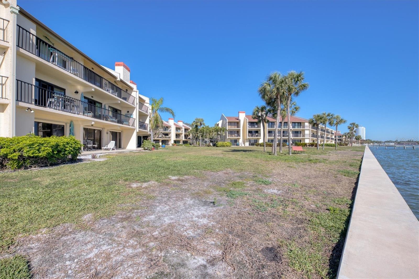 7540 SUNSHINE SKYWAY LN S #117, ST PETERSBURG, FL, 33711