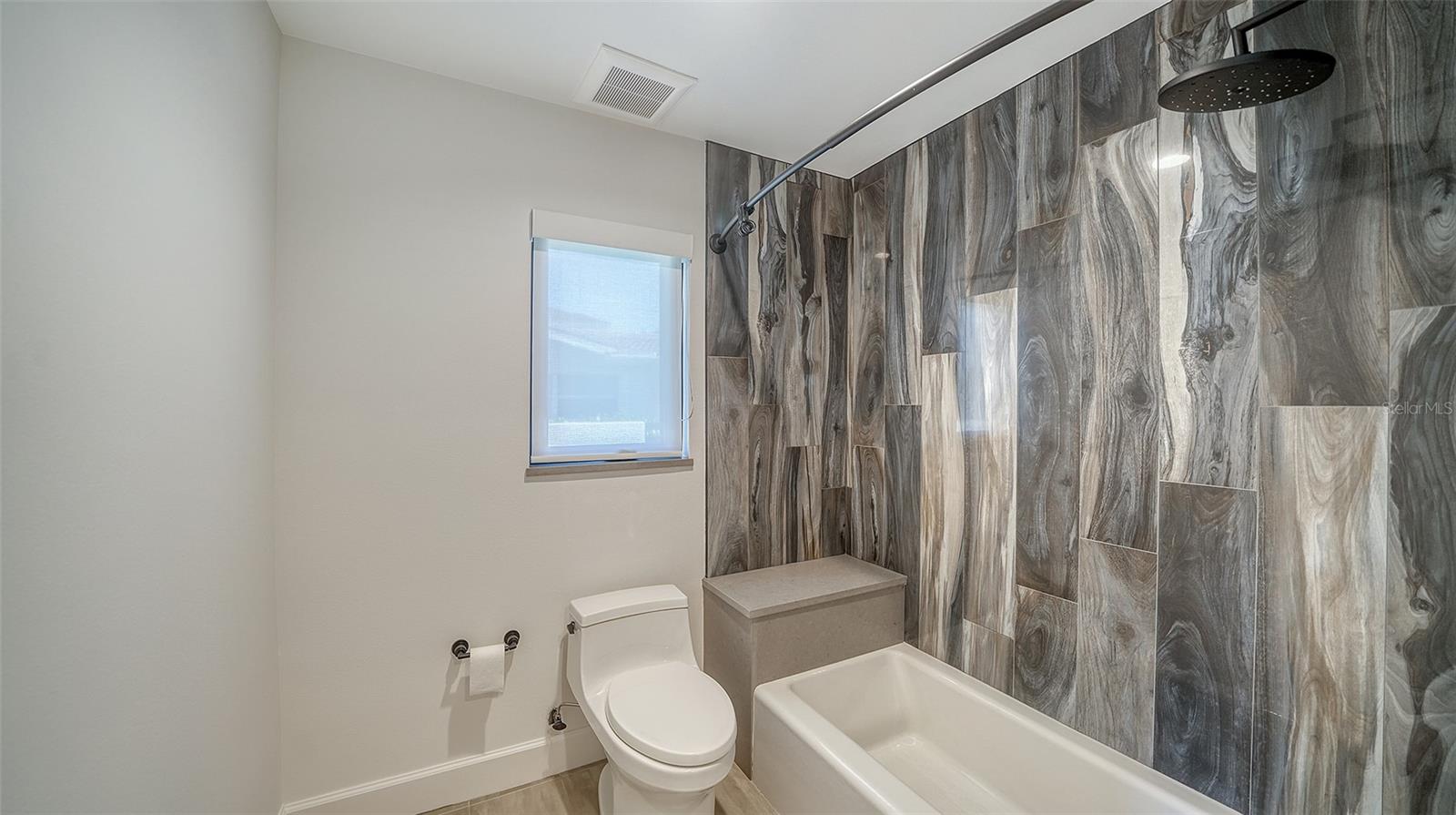 560 SCHOONER LN, LONGBOAT KEY, FL, 34228