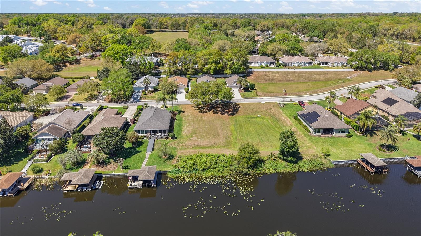 6136 LANDINGS BLVD, LADY LAKE, FL, 32159