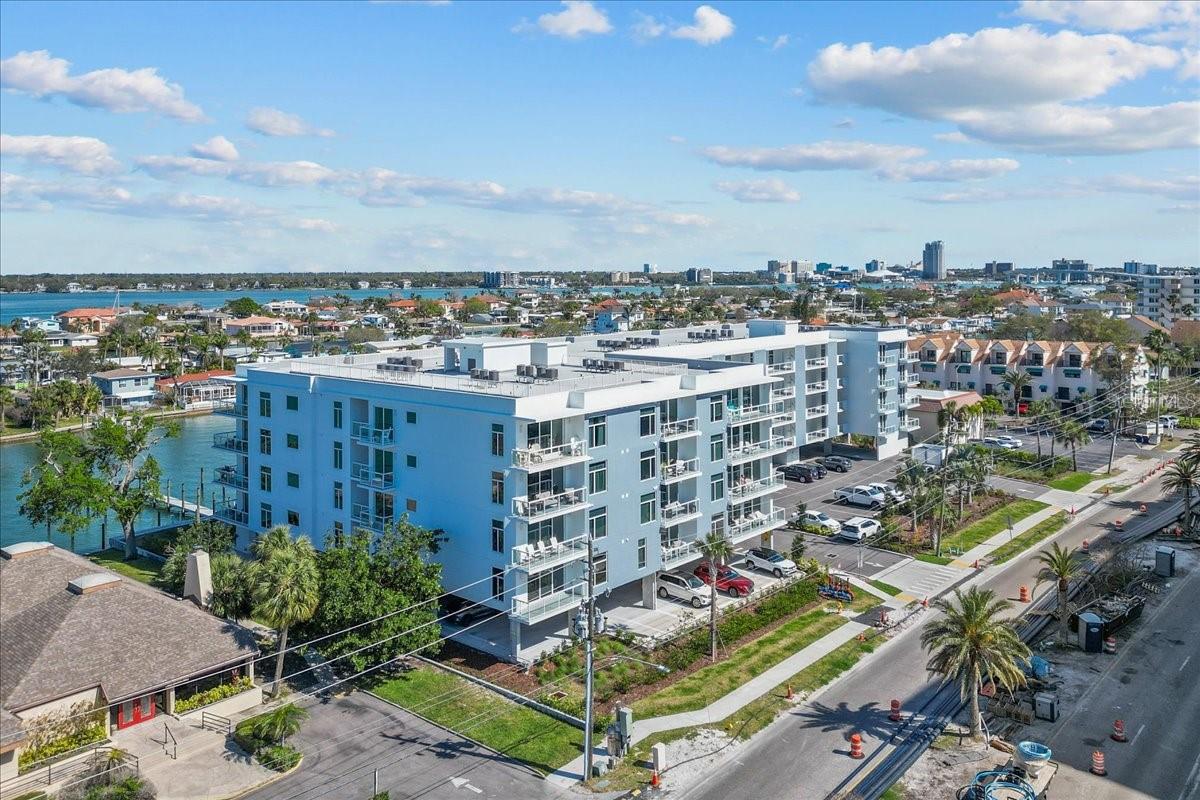 415 ISLAND WAY #304, CLEARWATER BEACH, FL, 33767