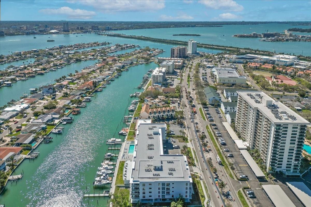 415 ISLAND WAY #304, CLEARWATER BEACH, FL, 33767