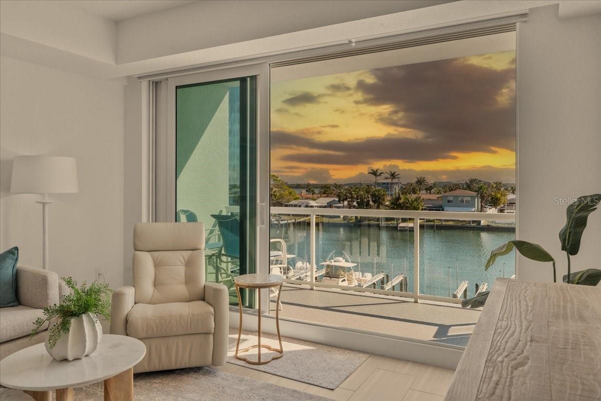 415 ISLAND WAY #304, CLEARWATER BEACH, FL, 33767