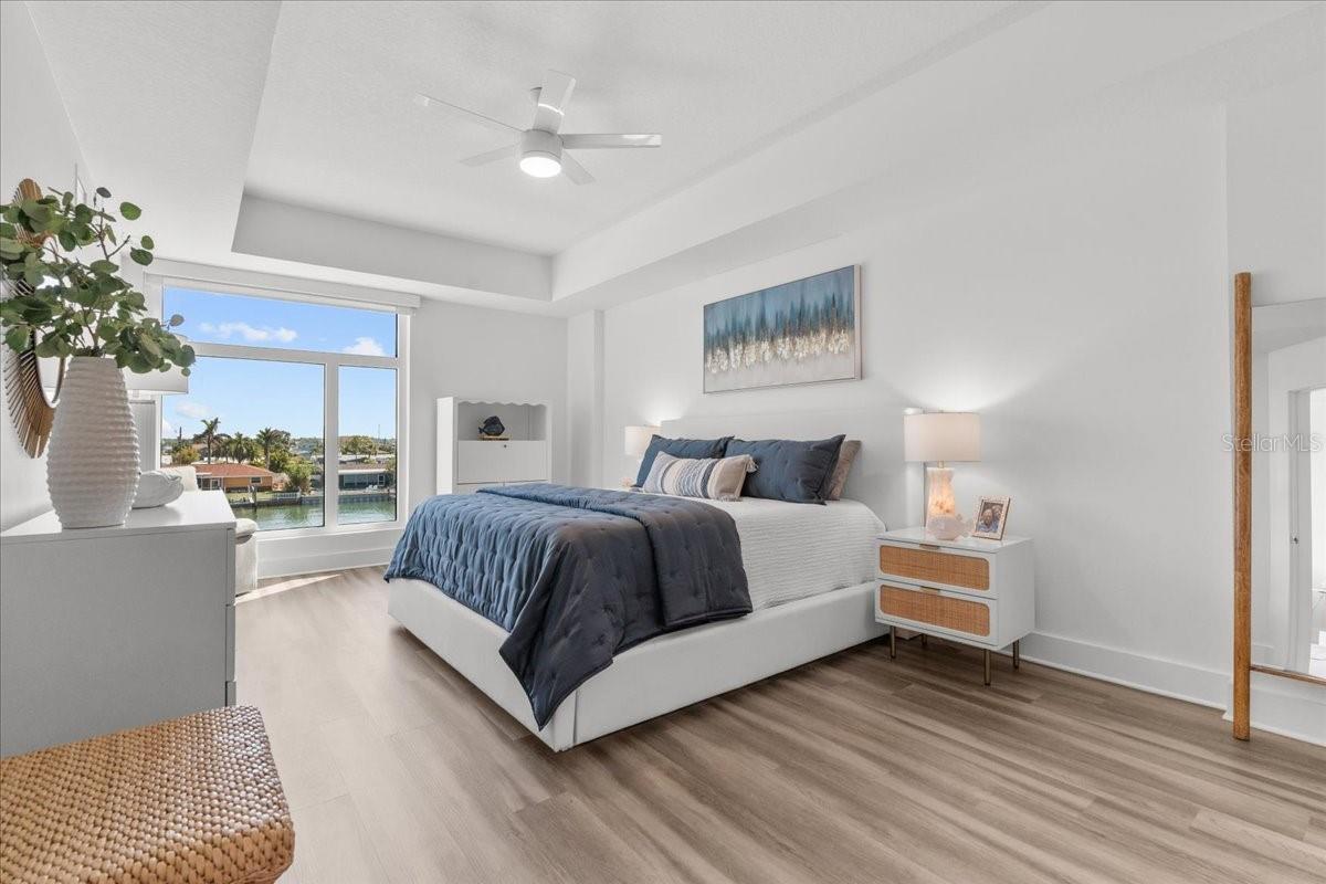 415 ISLAND WAY #304, CLEARWATER BEACH, FL, 33767