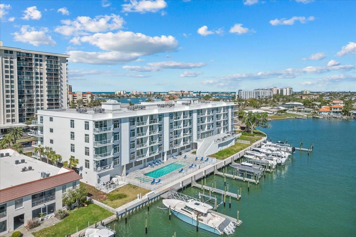 415 ISLAND WAY #304, CLEARWATER BEACH, FL, 33767