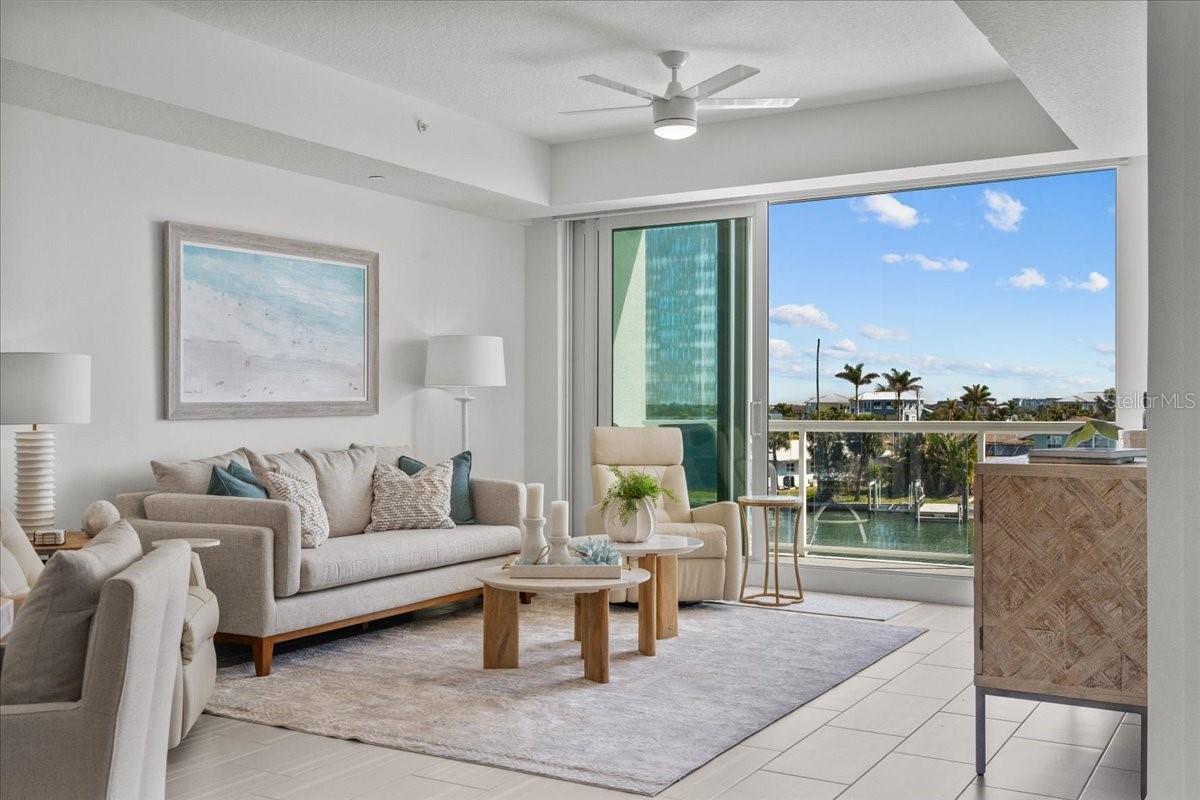 415 ISLAND WAY #304, CLEARWATER BEACH, FL, 33767