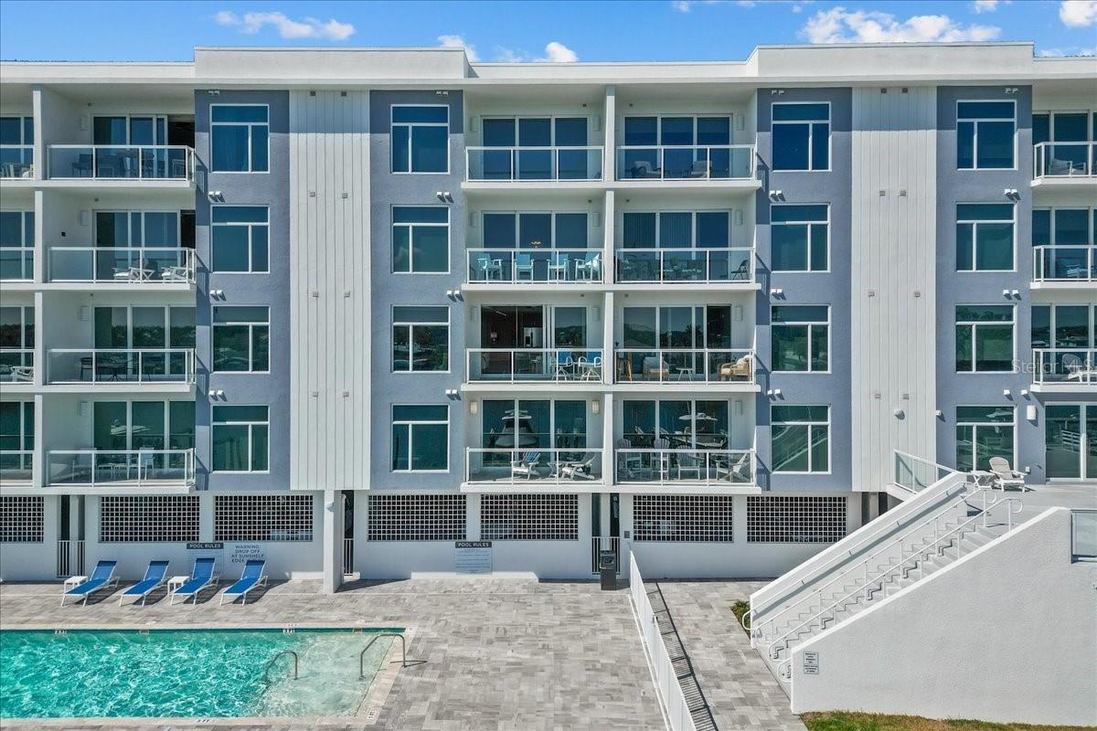 415 ISLAND WAY #304, CLEARWATER BEACH, FL, 33767