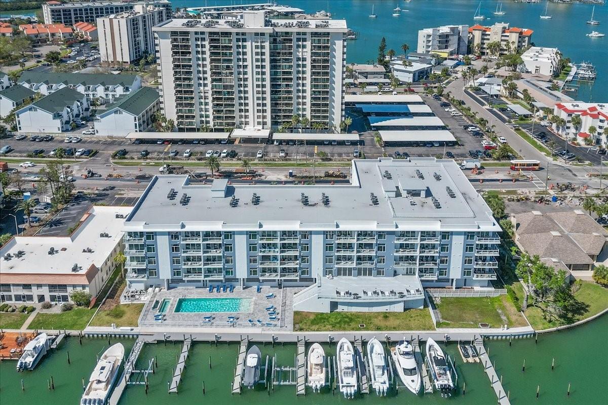 415 ISLAND WAY #304, CLEARWATER BEACH, FL, 33767