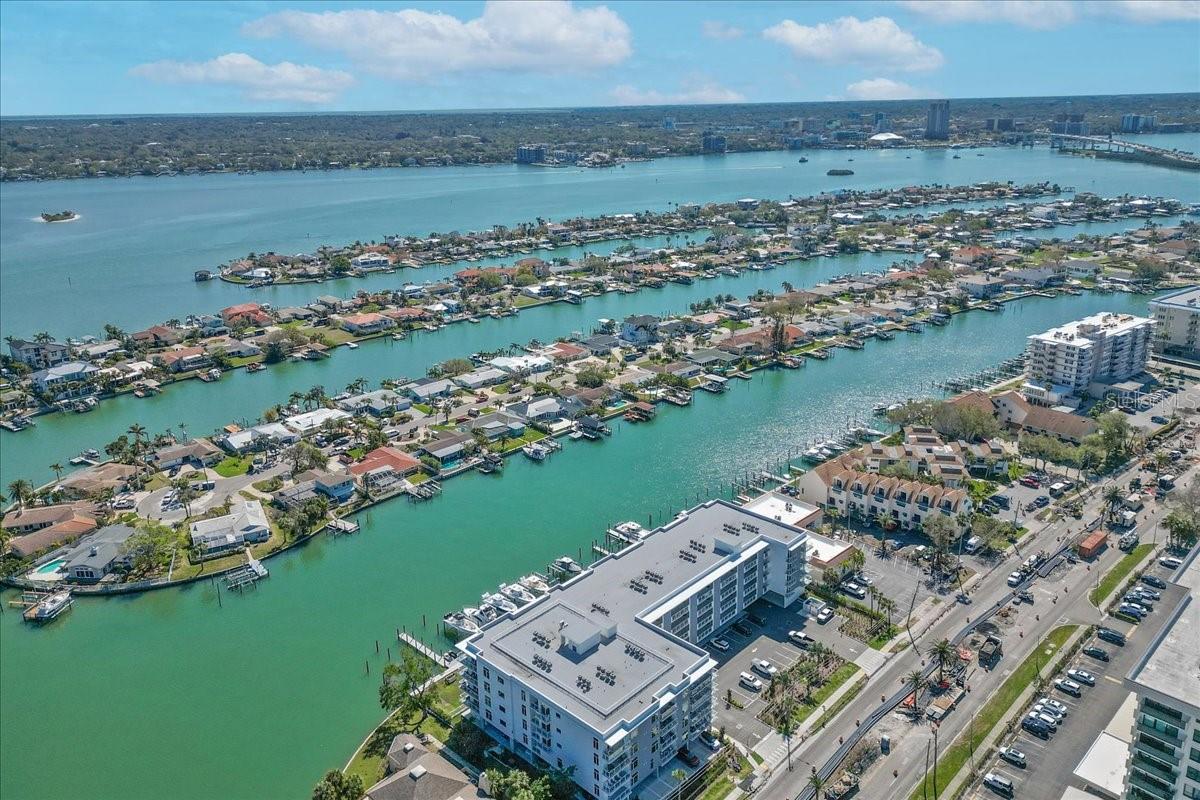 415 ISLAND WAY #304, CLEARWATER BEACH, FL, 33767