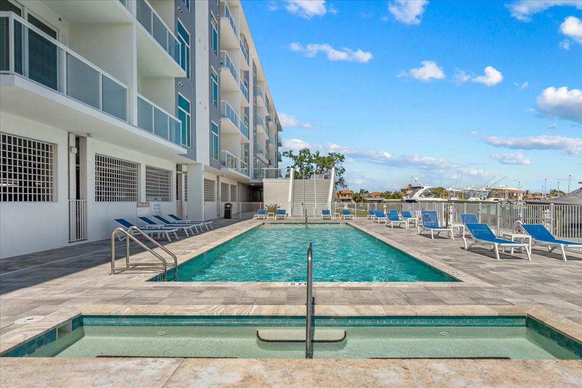 415 ISLAND WAY #304, CLEARWATER BEACH, FL, 33767