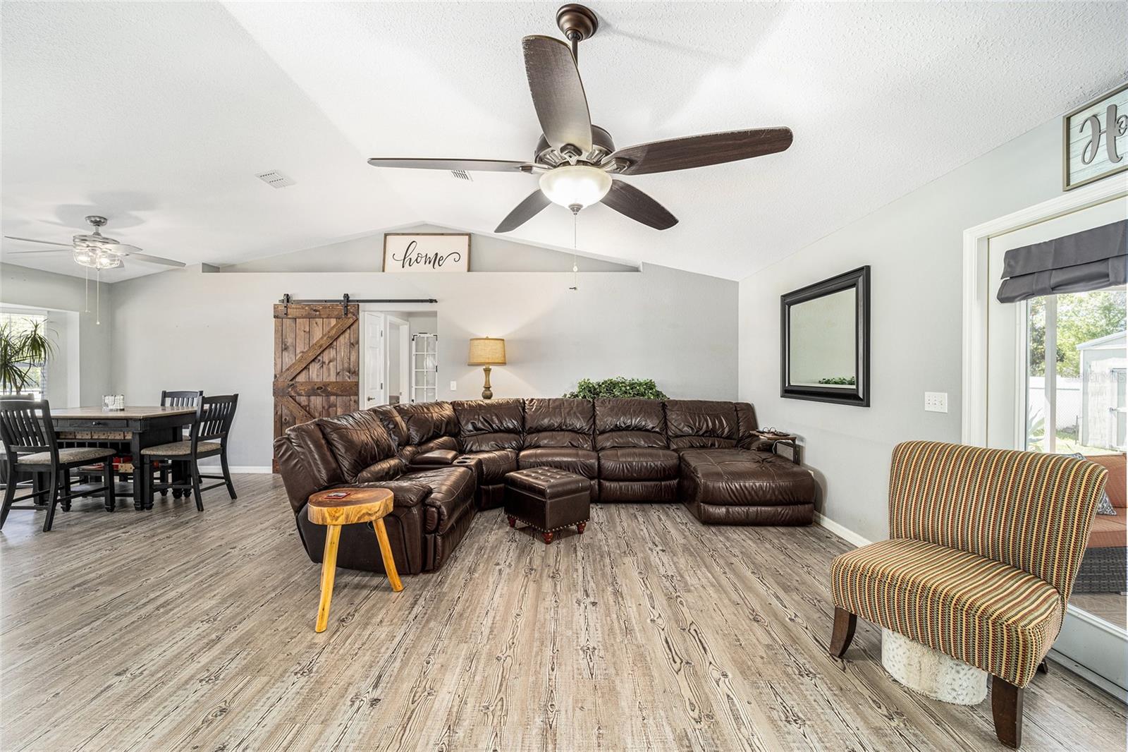 10490 SE 69TH TER, BELLEVIEW, FL, 34420