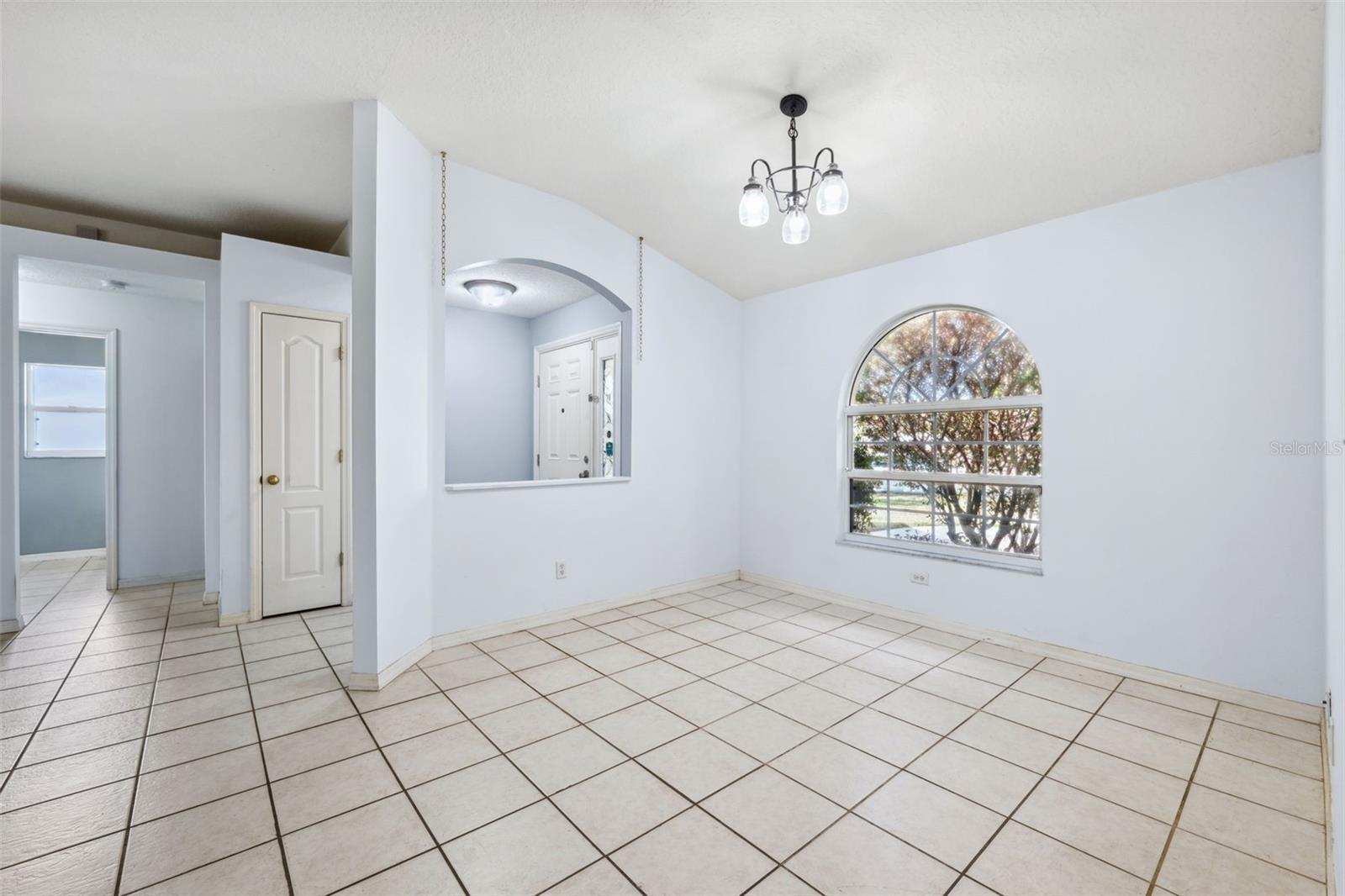 2329 TOWERING OAKS CIR, SEFFNER, FL, 33584