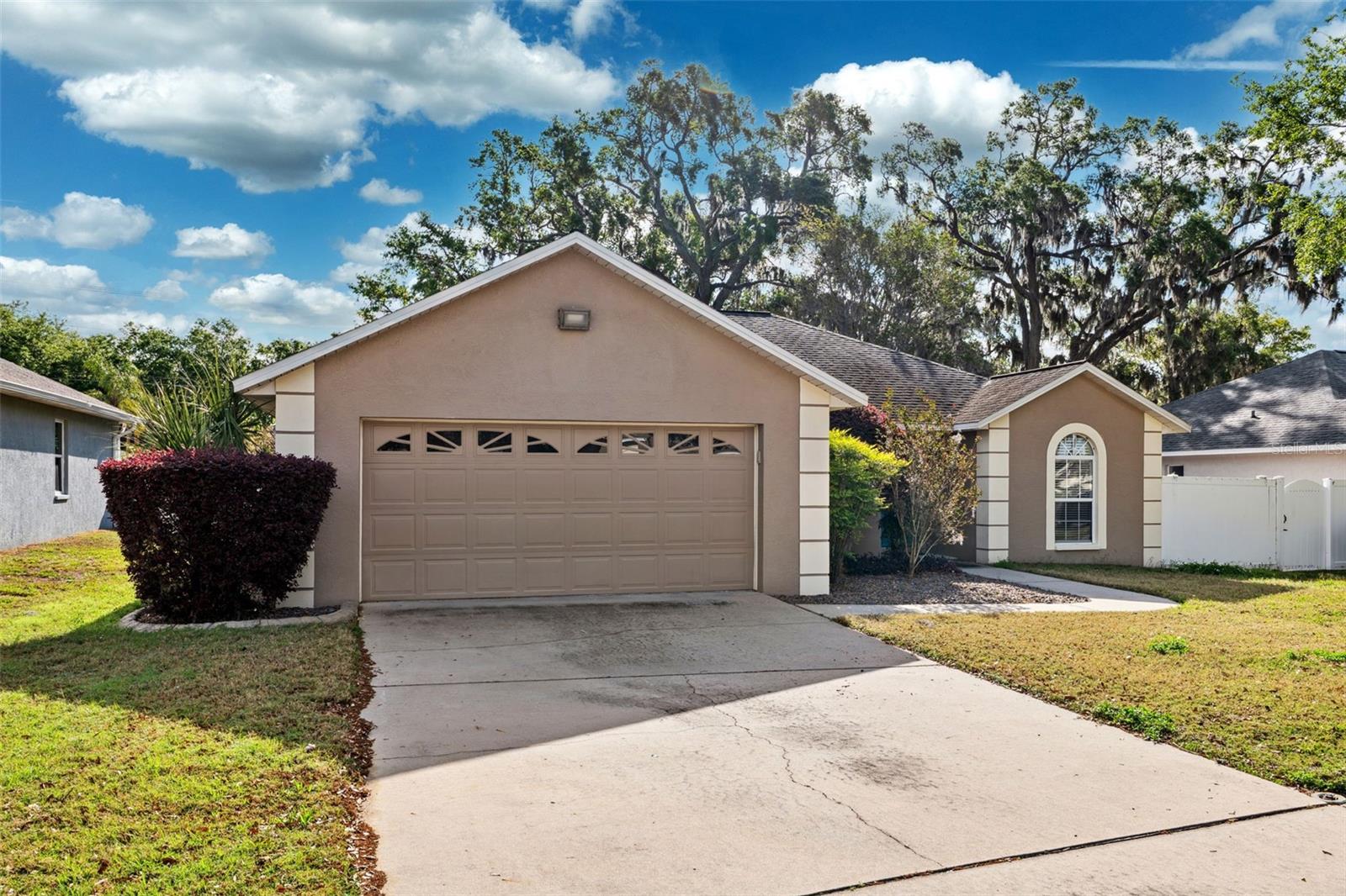 2329 TOWERING OAKS CIR, SEFFNER, FL, 33584